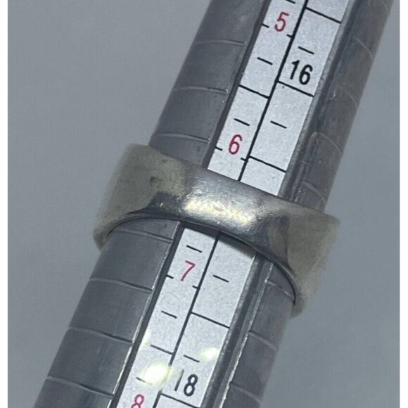 Premier Designs Inc. Cubic Zirconia Ridgeway Ring Silver Tone Size 6.5 - Picture 4 of 5